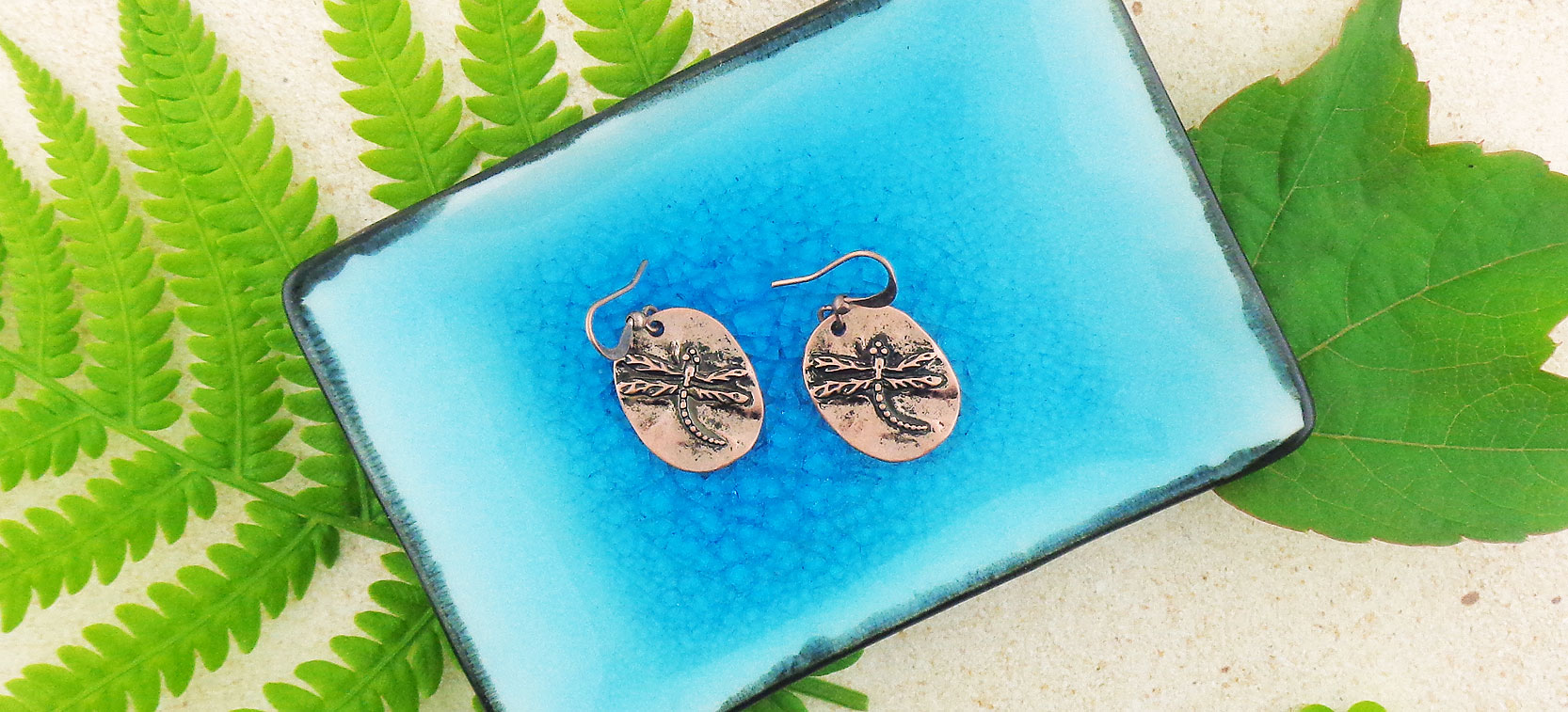 lavishy boutique offers Eco-friendly dragonfly themed vegan fashion accessories & gifts for online shopping. Great dragonfly gift ideas for yourself, friends & family