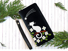 LAVISHY design & wholesale fun Eco-friendly vegan cat under shooting star applique wristlet wallets to gift shops, clothing & fashion accessories boutiques, book stores & specialty retailers