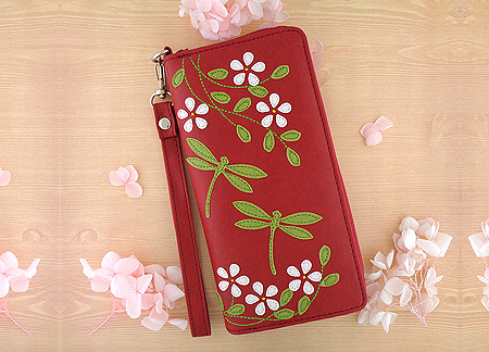 LAVISHY Adora collection wholesale dragonfly and flower applique vegan large wristlet wallets to gift shop, clothing & fashion accessories boutique, book store in Canada, USA & worldwide since 2001.