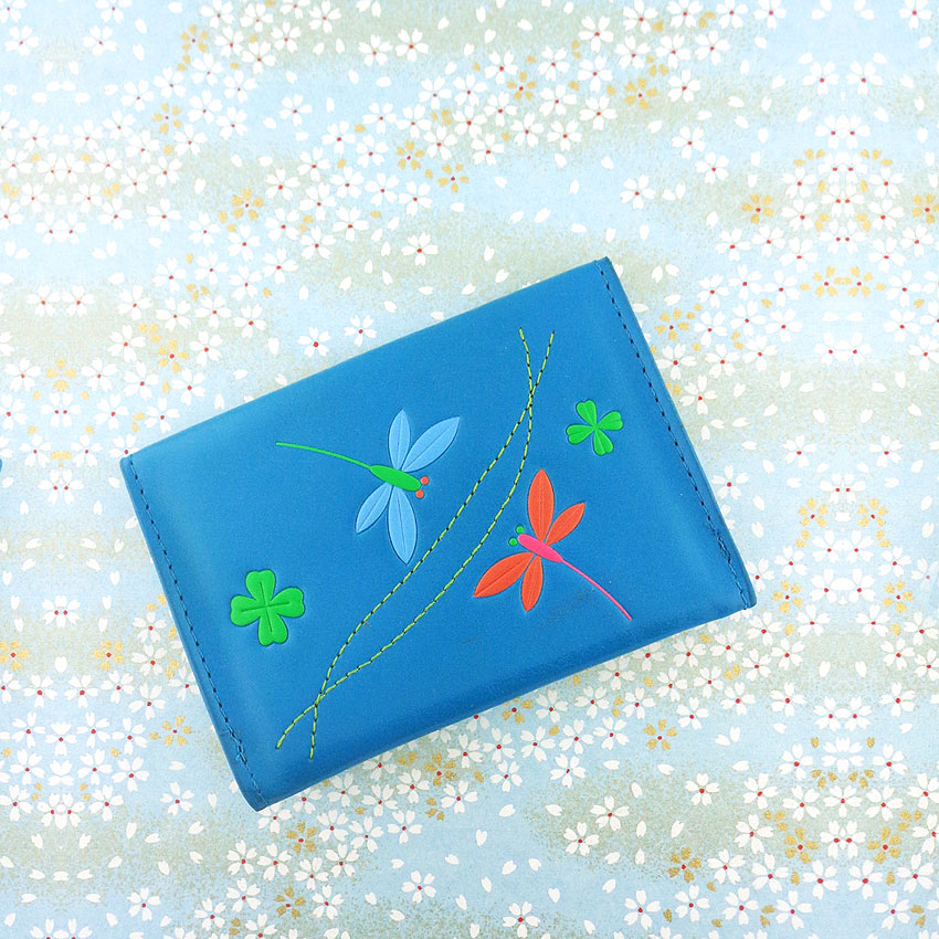 LAVISHY design & wholesale vegan embossed cardholders to gift shops, clothing & fashion accessories boutiques, book stores and speciality retailers in Canada, USA and worldwide.