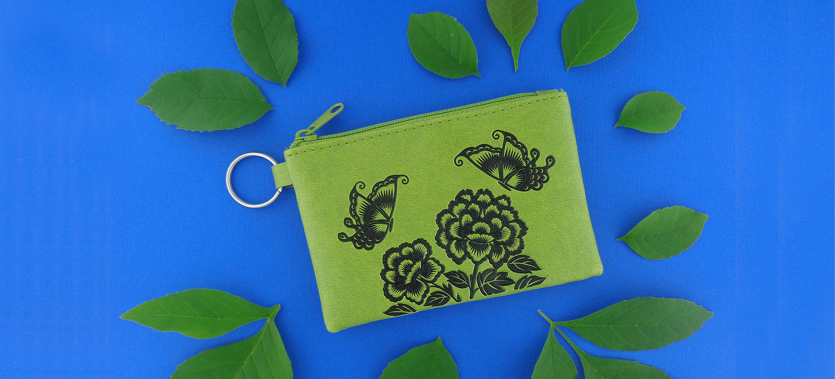LAVISHY design and wholesale vegan coin purses to gift shops, boutiques and book stores in Canada, USA and worldwide.