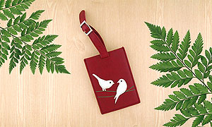 LAVISHY wholesale Eco-friendly love themed vegan travel accessories to gift shop, clothing & fashion accessories boutique, book store, souvenir shops in Canada, USA & worldwide since 2001.