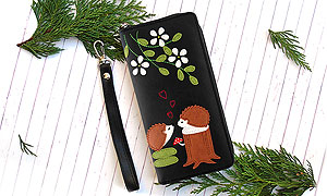 LAVISHY wholesale Eco-friendly love themed vegan wristlet wallets to gift shop, clothing & fashion accessories boutique, book store, souvenir shops in Canada, USA & worldwide since 2001.