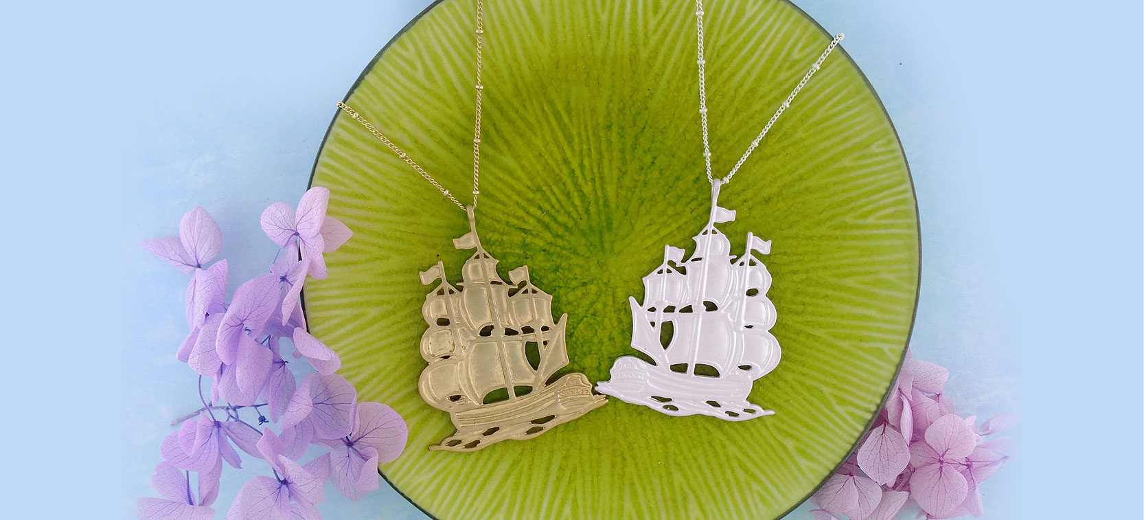 LAVISHY design and wholesale Boat themed vegan accessories and gfits to gift shops, boutiques and book stores in Canada, USA and worldwide.
