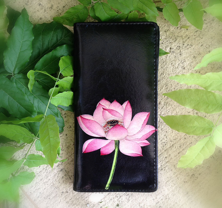 LAVISHY wholesale lotus themed vegan fashion accessories and gifts to gift shops, clothing and fashion accessories boutiques, speciality retailers in Canada, USA and worldwide.